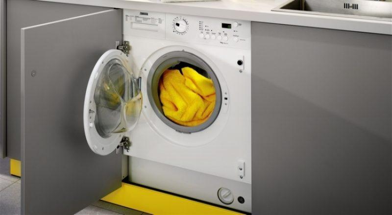 Mēs izvēlamies iebūvēto veļas mašīnu ar žāvētāju