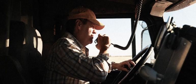 Ako si vybrať vysielačku pre truckera