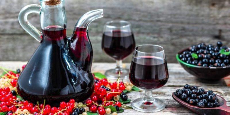 كيفية صنع النبيذ محلية الصنع